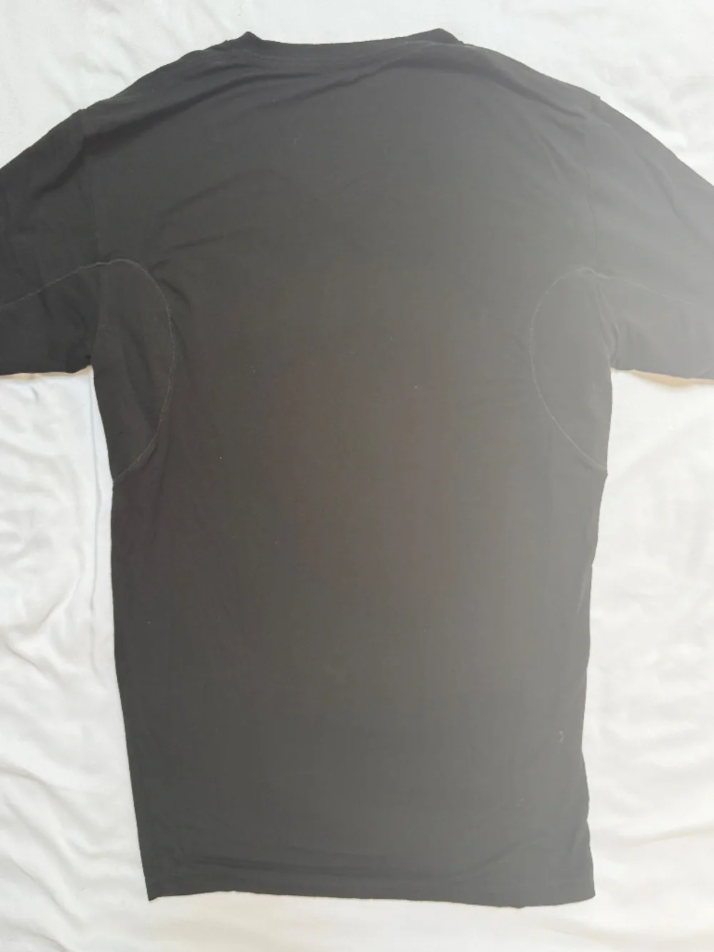 Thompson Tee Slim Fit v-neck Undershirt Mens Medium Black Sweatproof